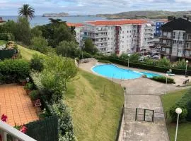 Apartamento con vistas al mar y piscina II