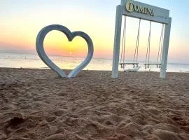Domina coral bay Direct becah and lake view 4