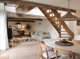 Vakantiehuis Ellezelles, hotel con piscina a Ellezelles