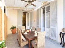 3 Bedroom Gorgeous Home In Viareggio