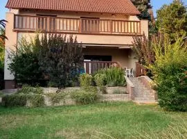 Füge Apartman Balatonakarattya