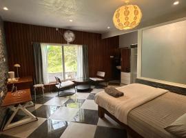 Kayyath Valley Munnar - Luxury Hillside Sanctuary, hotel v destinaci Anachal