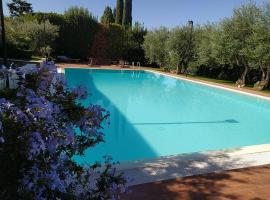 Visit Rome from a quiet place Frascati, khách sạn ở Frascati