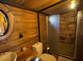 Vrasna 1, hotel v destinaci Dikili