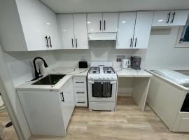 Brand New Studio Apartment, hotel in Hamilton