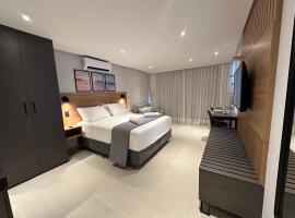 Flat com Vista Mar - WAY Tamba&uacute;, hotel con alberca en Jo&atilde;o Pessoa