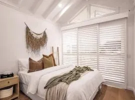 THE "HAMPTON'S" at Kiama - 4 Beds 3 Bedroom Home