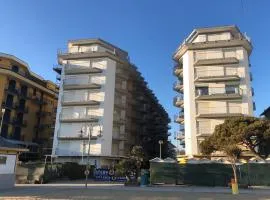 Vista Mare, Centrale - CENTRO COMMERCIALE