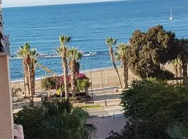 Bella ÁGUILAS - Excelente ubicación en Las Delicias, vistas al mar, Wifi y Parking gratis