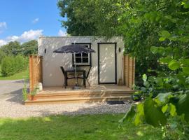 Mysig ministuga p&aring; privat l&auml;ge landet