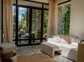 MAYA- Villas On The Lake