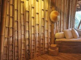 Kooky Crown Resort, Hotel in Tetebatu