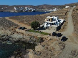 Niriides Studios & Apartments, Hotel in Kythnos