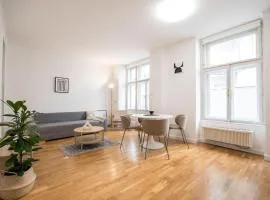 Urban Apartment Skorepka