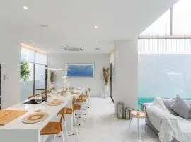 Andaman Villa 15 minutes from Bangtao Beach