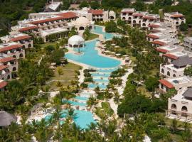 Swahili Beach, hotel with parking in Diani Beach