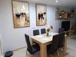 La Alameda Jardines del Prado -Amplio y con ascensor-, ξενοδοχείο που δέχεται κατοικίδια σε Talavera de la Reina