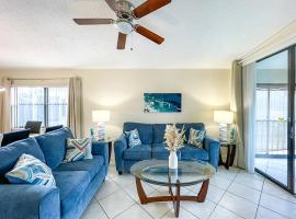 Spacious Shorewalk 2B-2B Condo near Anna Maria Island, Beaches & IMG Academy, hotel i Bradenton