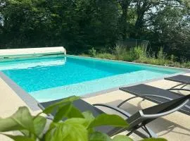 Gîte Corrézien 3 pers. Piscine chauffée