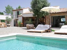 Le Clos Des Cambres, hotel a Les Arcs-sur-Argens