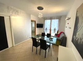 Easy Access to Venice Apartment