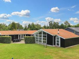 14 person holiday home in Væggerløse-By Traum, villa in Marielyst