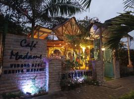 Café Madame, penzion v destinaci Puerto López
