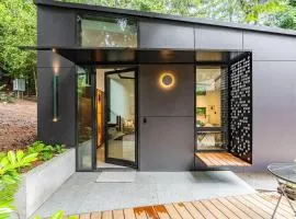 Hip Studio Central Bellevue