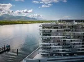 Belle Escapes 703 Harbour Lights Cairns Apartment with water views