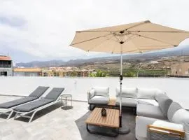 Alcalá Deluxe Townhouse By Sunkeyrents