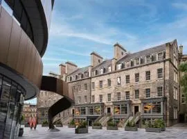 W Edinburgh