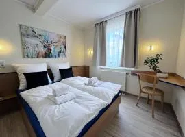 REGIOHOTEL Salzland Schönebeck - #AutobahnA14 #TopPreisLeistung #FreeParking #Wallbox