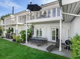 Modern And Luxurious Holiday Apartment In Rørvig, hotel v destinaci Rørvig