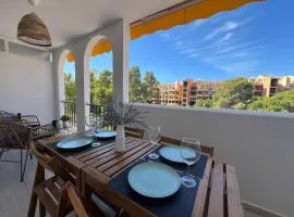 Elegante y luminoso apartamento de playa