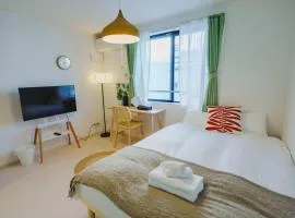 QH203, Newly renovated hotel, direct access to Ueno, Asakusa, Disneyland, Airport