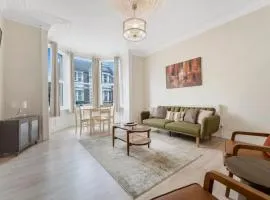 Modern Two Bedroom Central Flat