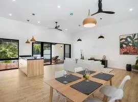 Tropical Kuranda Modern Retreat