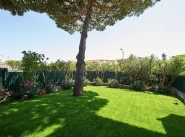 Central Holiday Home