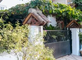Omah Sawo Guesthouse Jogja