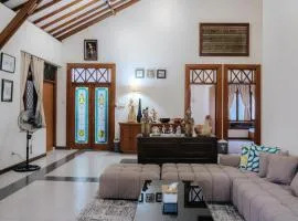 Omah Sawo Guesthouse Jogja