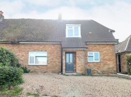 Tranquil Clyffe Cottage, hotel v destinaci Cliffe Pypard