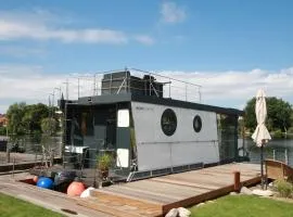 Hausboot Friedrich in Malchow
