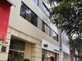 Suites Larco 656 Miraflores Lima, hotel v destinaci Lima
