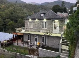 Hostel La Casa Dilijan