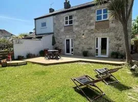 Open Plan 3 Bedrooms Cornish stone house cottage