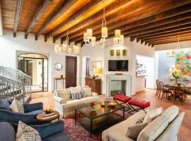 Casa Bougainvillea, Luxury & Spacious home