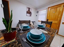 caba&ntilde;as el rancho, hotel s parkirali&scaron;tem u gradu 'Puerto Natales'