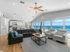 Modern Direct Beachfront Paradise, 3 Bedroom, 2 and Half Bath