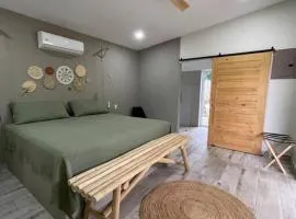 Antemar Guest, Beach bungalow near Conchal