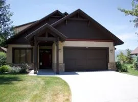 Powder Mountain Wolf Den is Pet-Friendly